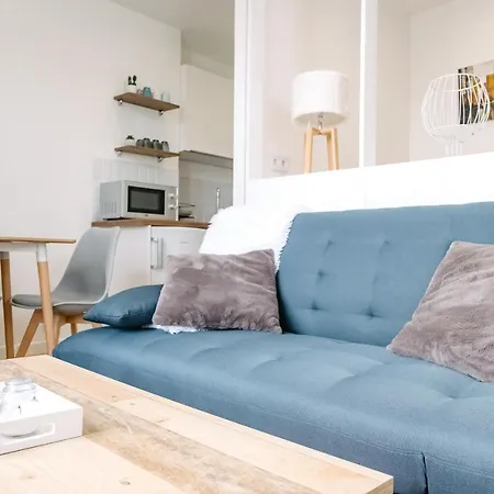 Le Petit Cendriere *